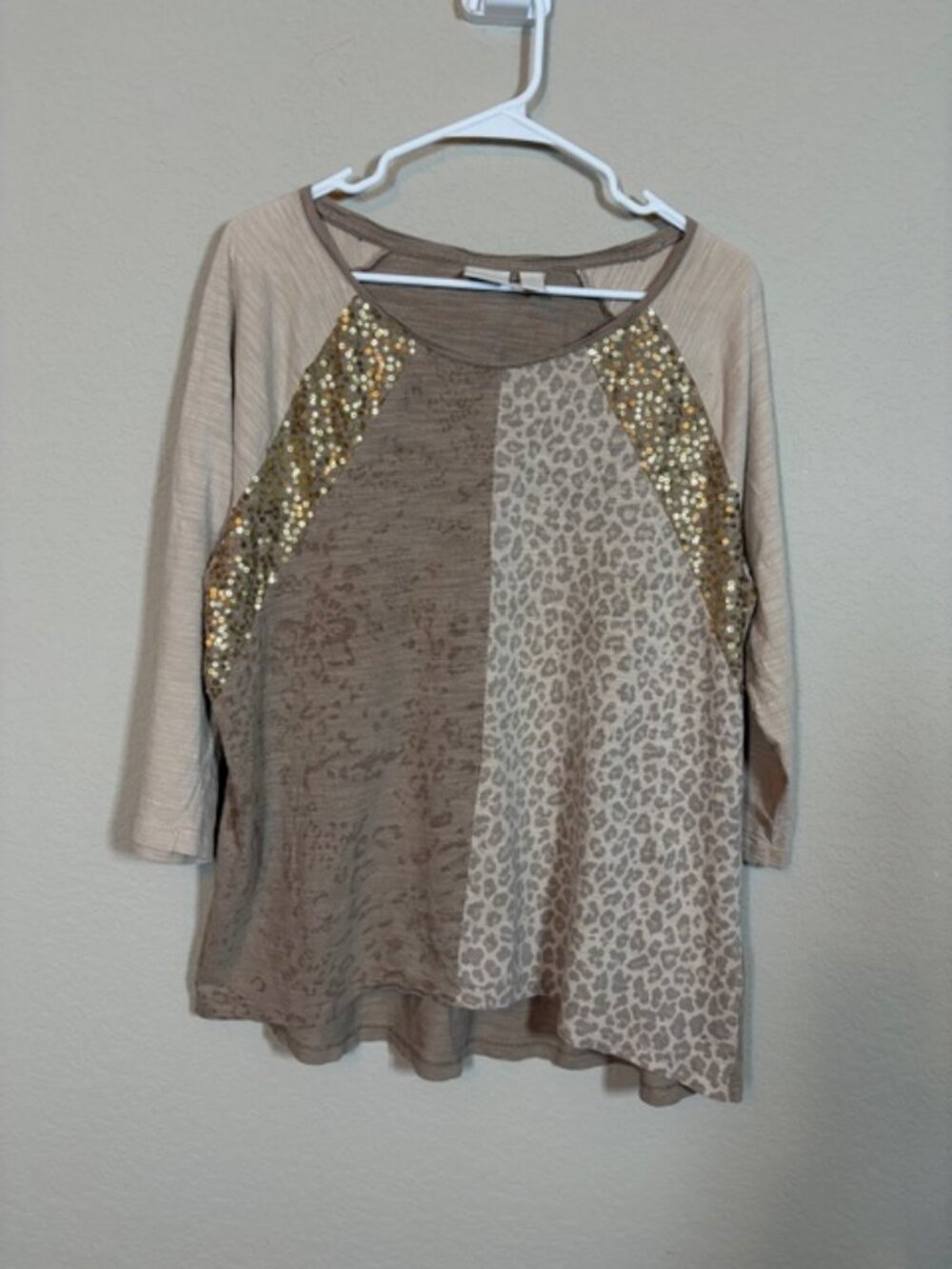 Chico's Cheetah Leopard Pattern High Low Tunic Top Tan Cream sz 3